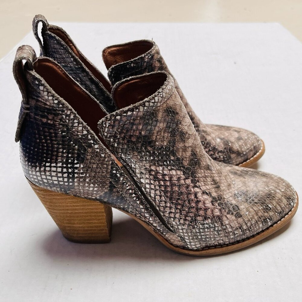 Jeffrey Campbell Rosalee Ankle‎ Boot Womens 7 Snake Skin Leather Python Booties